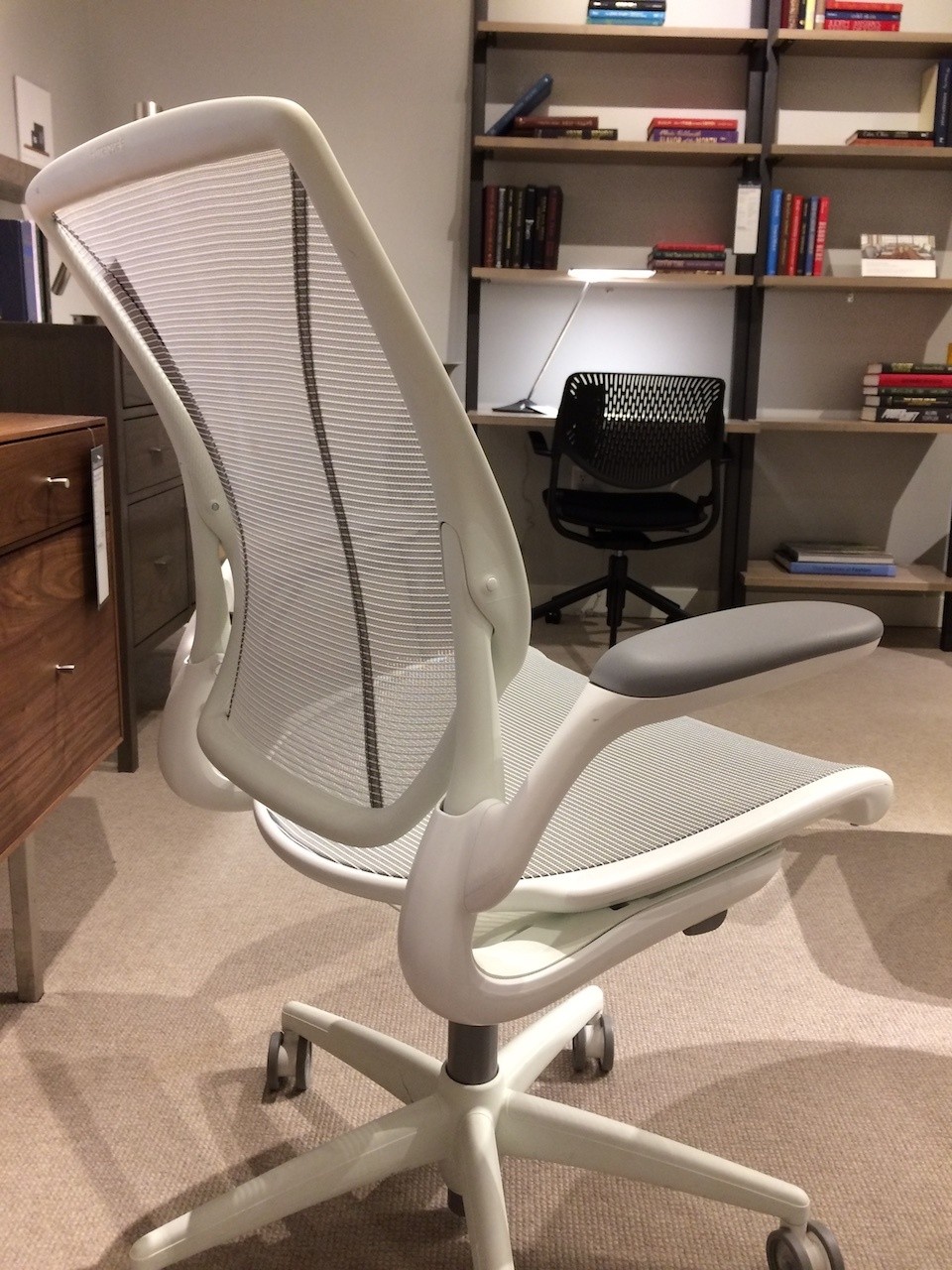 Humanscale Diffrient World Chair back angle view