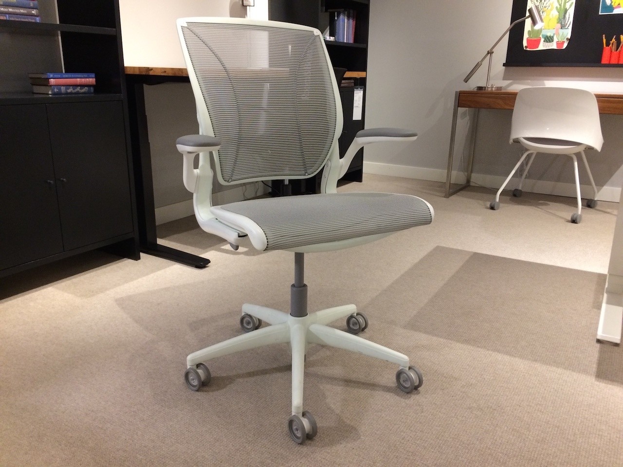 Humanscale best sale white chair