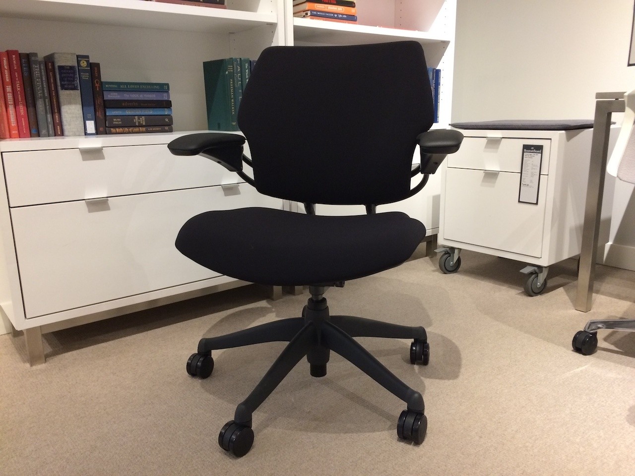 the humanscale freedom chair reviewed – office thrones